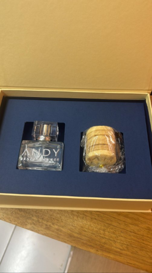 Kit da Andy Beauty Lounge com perfume e sabonete